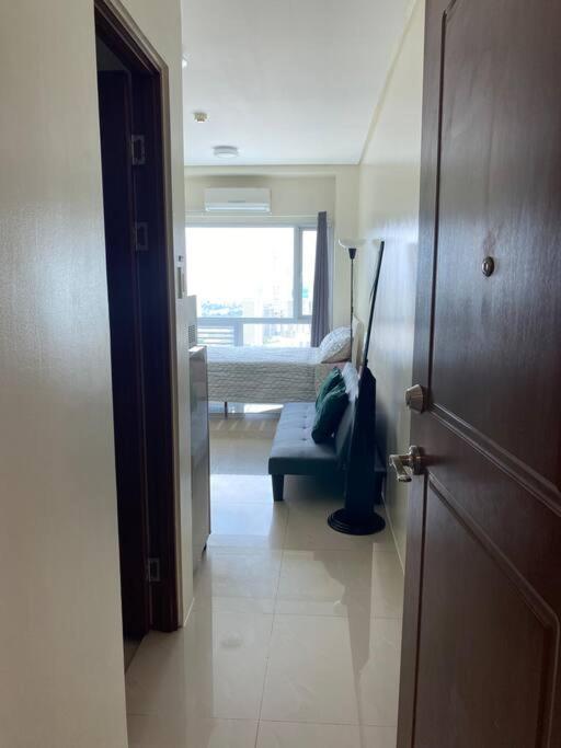 Makati Penthouse With Stunning City Skyline View マニラ市 エクステリア 写真